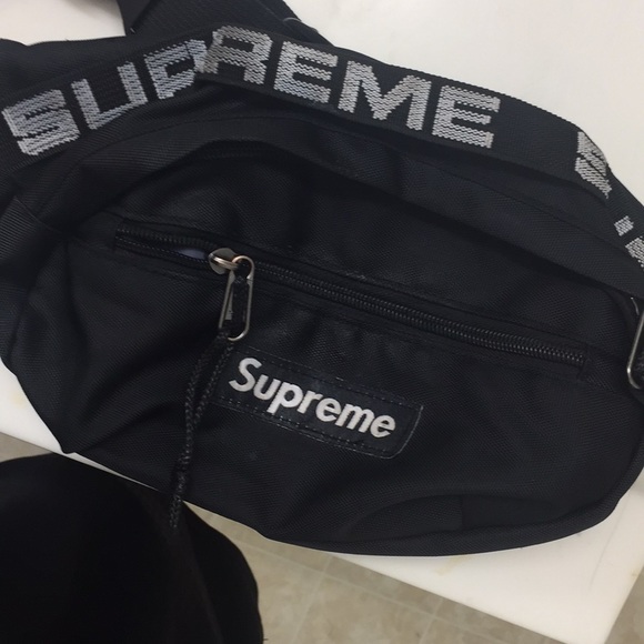 Supreme fanny pack